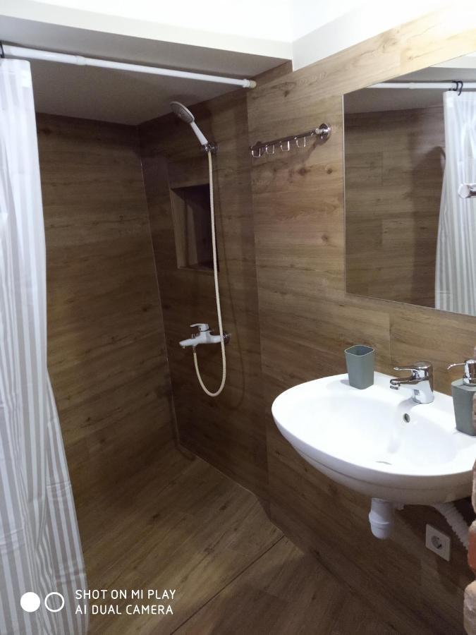 Gogol 14 Апартаменти В Історичному Центрі Міста Uzhhorod Exterior foto