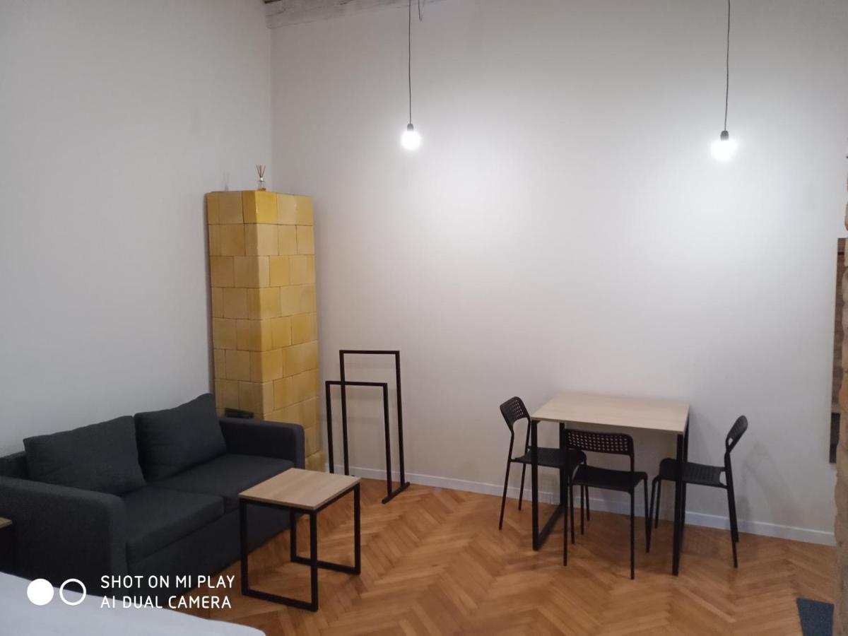 Gogol 14 Апартаменти В Історичному Центрі Міста Uzhhorod Exterior foto
